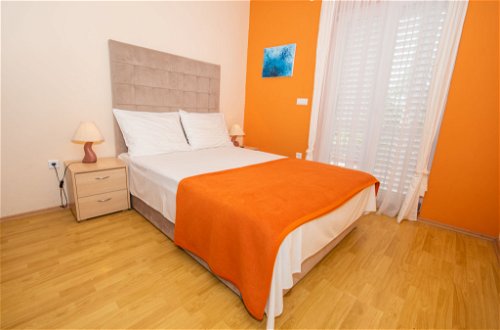 Foto 19 - Apartamento de 2 quartos em Makarska com terraço e vistas do mar