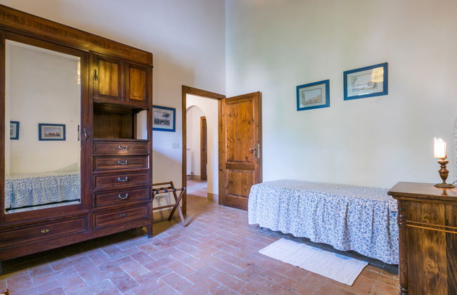 6 bedroom House in San Miniato with private pool and garden - Photo 50