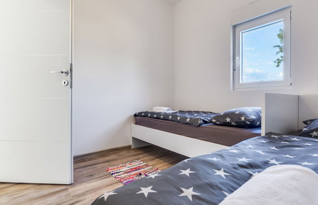 Casa de 4 quartos em Novigrad com piscina privada e jardim - Foto 17