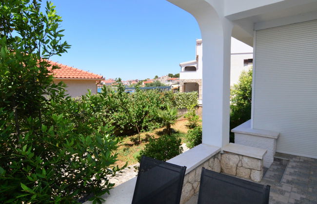 Apartment mit 2 Schlafzimmern in Sibenik mit schwimmbad und garten - Foto 7