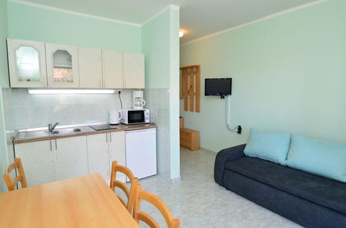 Foto 9 - Apartamento de 1 quarto em Sibenik com piscina e jardim