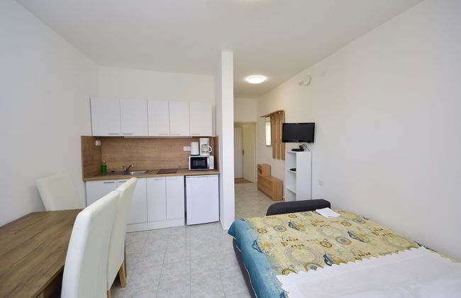 Apartment mit 2 Schlafzimmern in Sibenik mit schwimmbad und garten - Foto 11