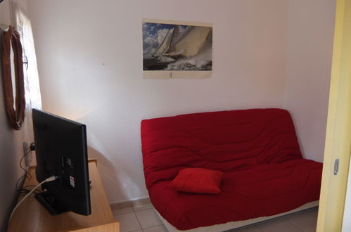 Photo 14 - 1 bedroom House in Saint-Cyprien with terrace and sea view