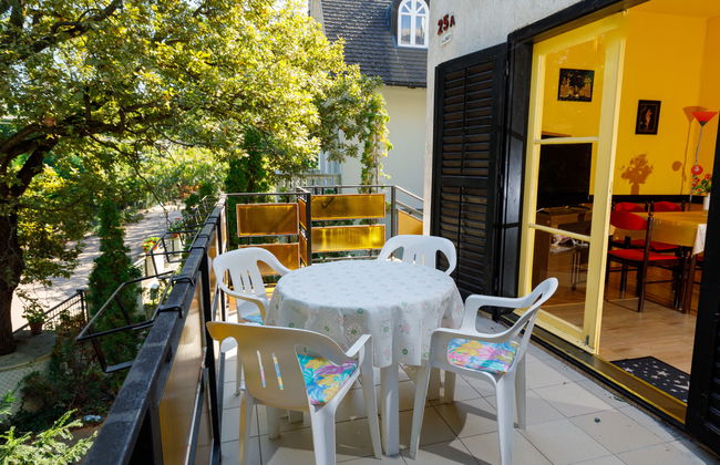 Casa de 3 quartos em Balatonalmádi com jardim e terraço - Foto 2