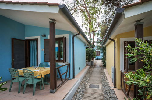 Photo 2 - Maison de 2 chambres à Livourne avec piscine et vues à la mer