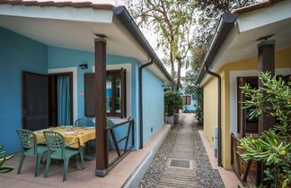 Photo 2 - Maison de 2 chambres à Livourne avec piscine et jardin