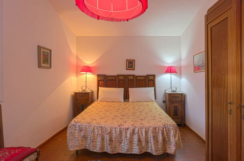 Foto 9 - Casa con 4 camere da letto a Certaldo con piscina e giardino