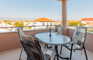 Photo 3 - 1 bedroom Apartment in Nin with swimming pool and garden