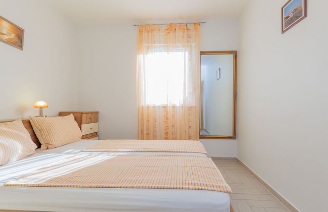 Apartamento de 2 quartos em Nin com piscina e jardim - Foto 9