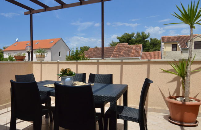 Apartment mit 4 Schlafzimmern in Supetar mit garten - Foto 2
