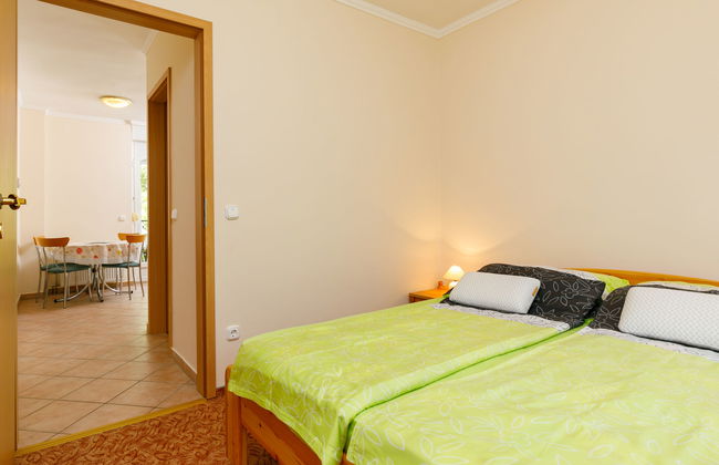 Apartamento de 2 quartos em Balatonlelle com jardim e terraço - Foto 9