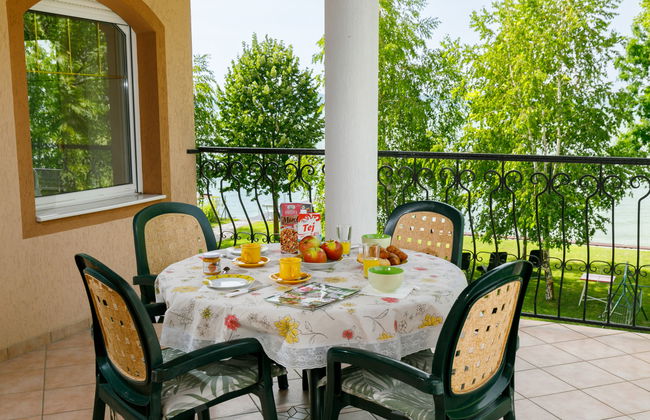 Apartamento de 2 quartos em Balatonlelle com jardim e terraço - Foto 18