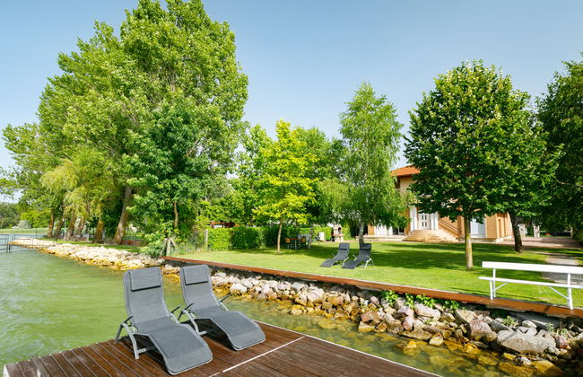 Apartamento de 2 quartos em Balatonlelle com jardim e terraço - Foto 1