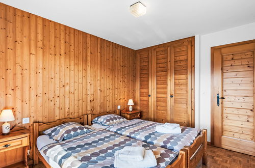 Photo 18 - 3 bedroom House in Crans-Montana with garden