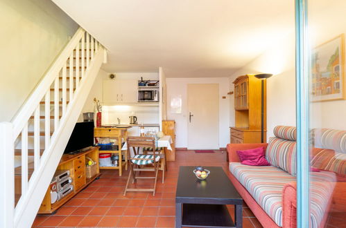 Photo 6 - 2 bedroom House in Le Plan-de-la-Tour with swimming pool and garden