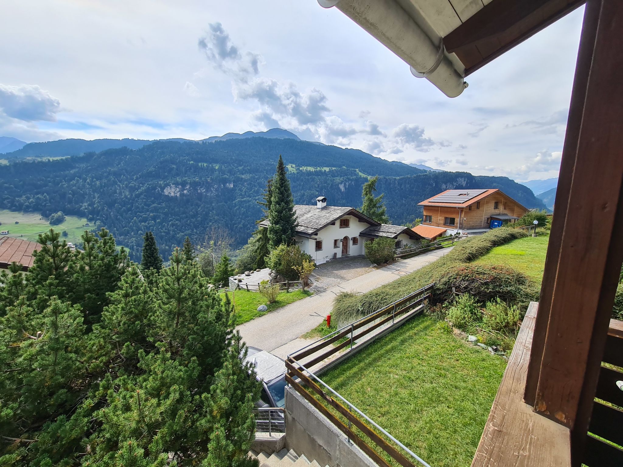 Foto 3 - Apartamento de 3 habitaciones en Ilanz/Glion con jardín y vistas a la montaña