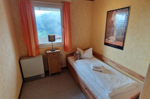 Foto 17 - Apartamento de 3 habitaciones en Ilanz/Glion con jardín y vistas a la montaña