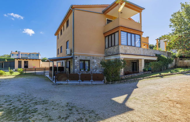 Apartamento de 2 quartos em Kanfanar com piscina e jardim - Foto 34