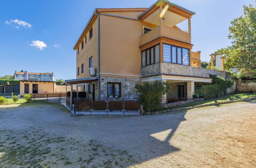 Foto 34 - Apartamento de 2 quartos em Kanfanar com piscina e jardim