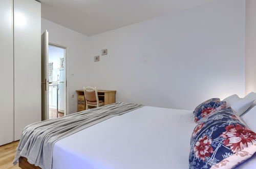 Foto 31 - Apartamento de 2 quartos em Kanfanar com piscina e jardim