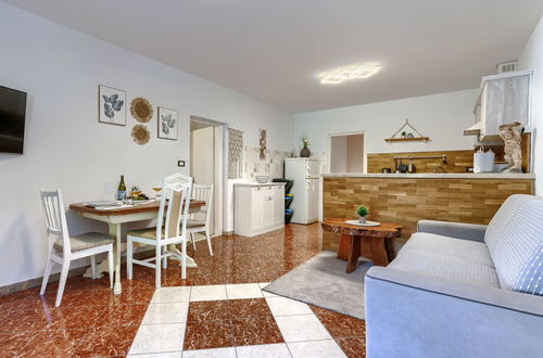 Foto 4 - Apartamento de 2 quartos em Kanfanar com piscina e jardim