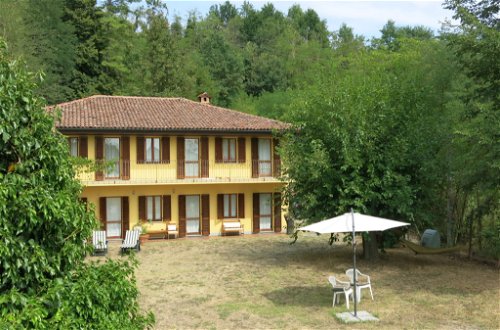 Foto 10 - Casa de 3 habitaciones en Cortiglione con jardín y terraza