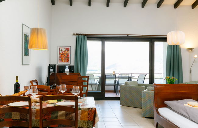 Apartamento de 2 quartos em Gambarogno com piscina e jardim - Foto 17