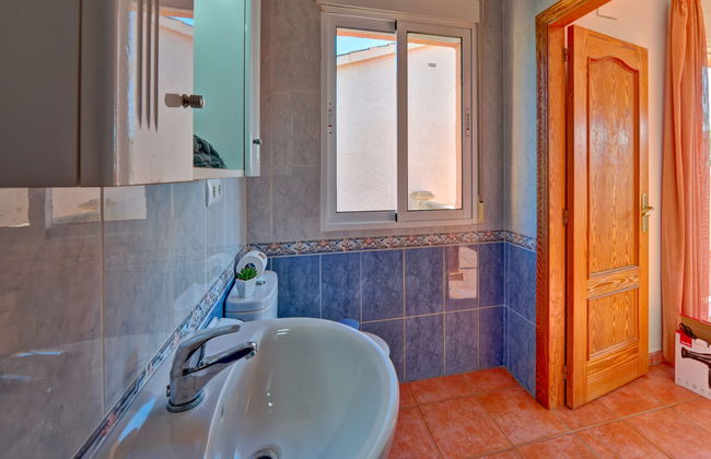 Appartement de 4 chambres à Calp avec piscine et jardin - Photo 18