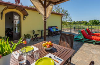 Photo 1 - Maison de 2 chambres à Roccastrada avec piscine et jardin