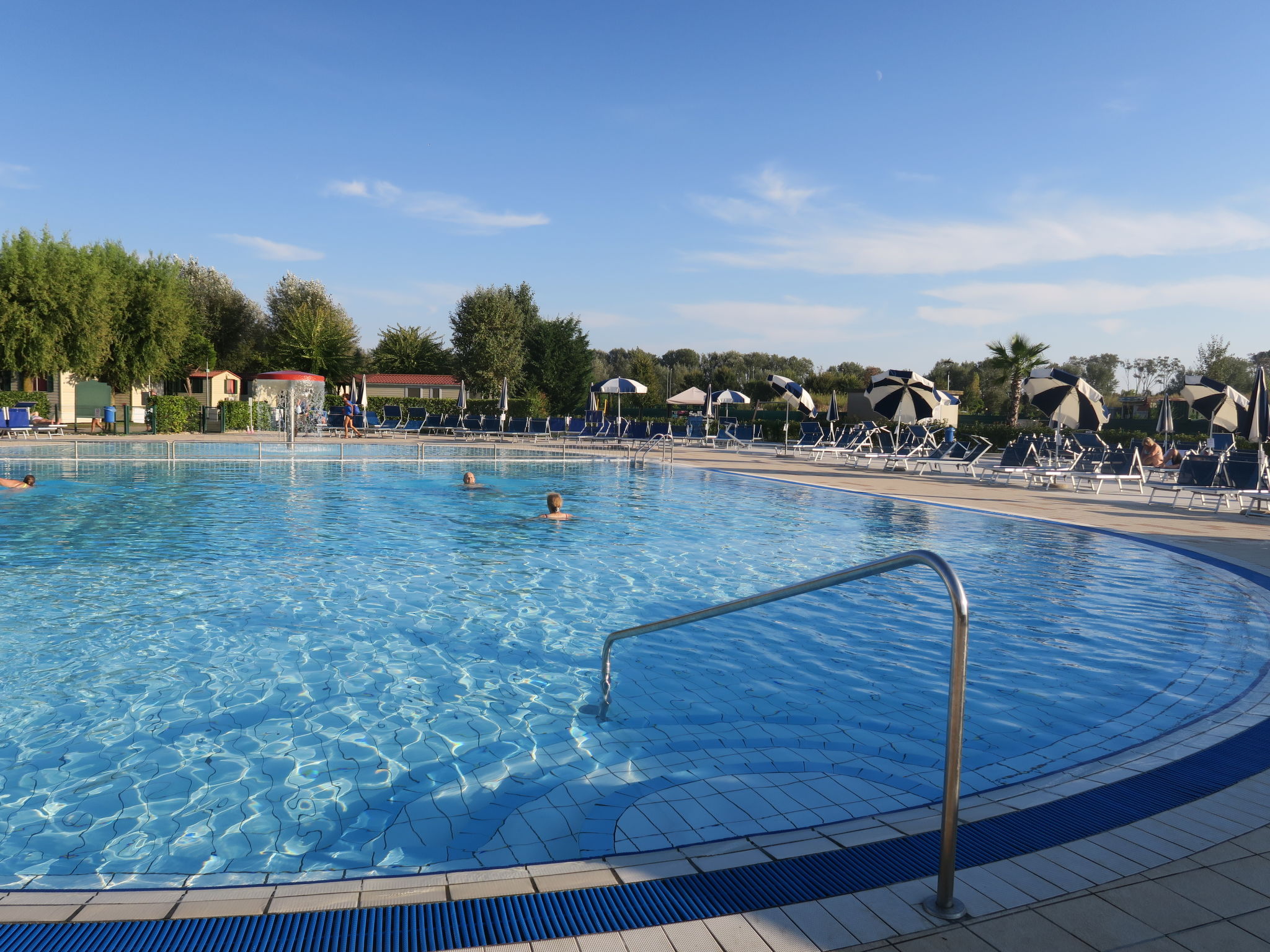 Foto 13 - Haus mit 2 Schlafzimmern in Caorle mit schwimmbad und blick aufs meer