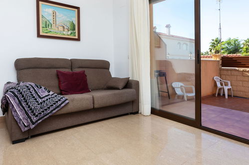 Photo 8 - 2 bedroom House in Mont-roig del Camp with private pool and garden