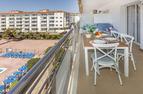 Foto 16 - Apartment mit 1 Schlafzimmer in Blanes mit schwimmbad und terrasse