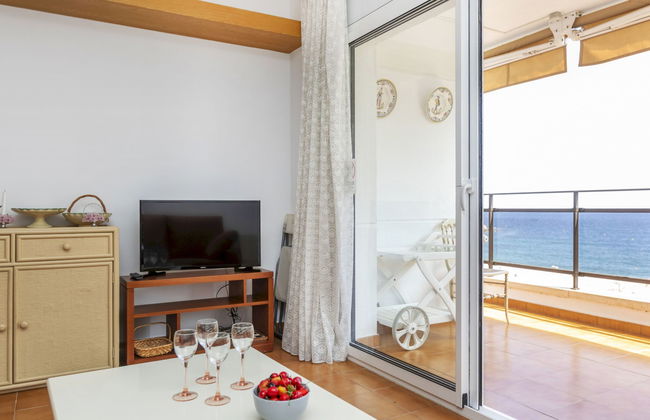 Apartment mit 4 Schlafzimmern in Lloret de Mar mit schwimmbad und garten - Foto 7