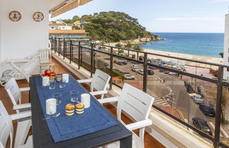 Photo 2 - 3 bedroom Apartment in Lloret de Mar with swimming pool and garden