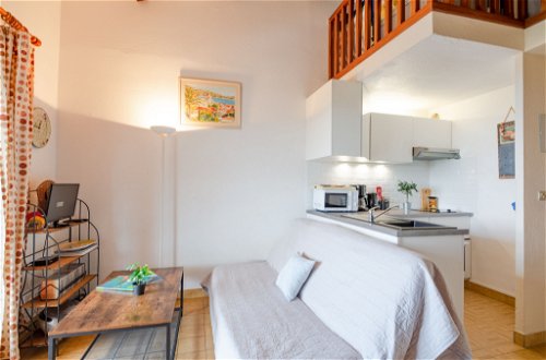 Foto 6 - Appartamento con 1 camera da letto a Roquebrune-sur-Argens con piscina e vista mare