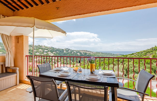Apartamento de 2 quartos em Roquebrune-sur-Argens com piscina e terraço - Foto 16