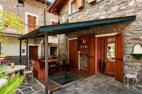 Foto 2 - Haus mit 2 Schlafzimmern in Vercana mit terrasse und blick auf die berge