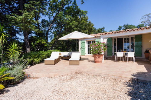 Foto 18 - Casa de 2 quartos em Grimaud com piscina e terraço