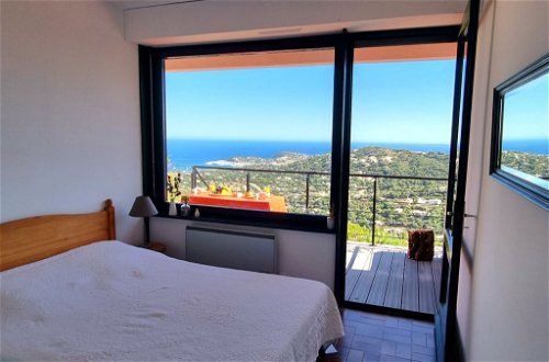 Foto 12 - Casa de 3 habitaciones en Cavalaire-sur-Mer con terraza y vistas al mar
