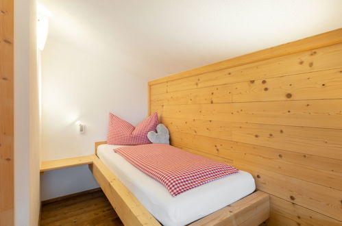 Foto 22 - Apartamento de 3 quartos em Ramsau im Zillertal com jardim e vista para a montanha
