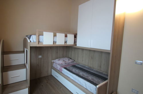 Foto 15 - Appartamento con 2 camere da letto a Oggebbio con terrazza e vista sulle montagne