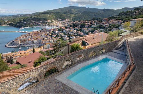 Foto 1 - Casa de 4 quartos em Monte Argentario com piscina e jardim