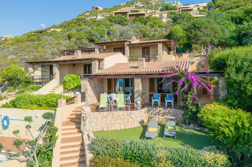 Foto 1 - Haus mit 2 Schlafzimmern in Trinità d'Agultu e Vignola mit garten und blick aufs meer