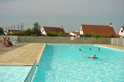 Foto 8 - Casa de 2 quartos em Bredene com piscina e terraço