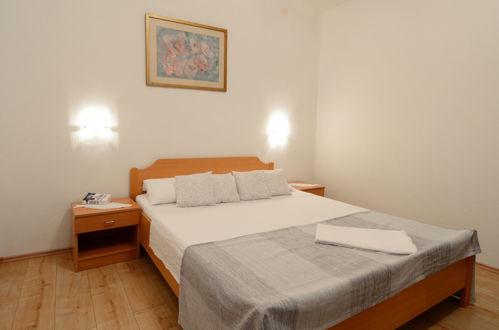 Foto 17 - Appartamento con 1 camera da letto a Rogoznica con piscina e vista mare