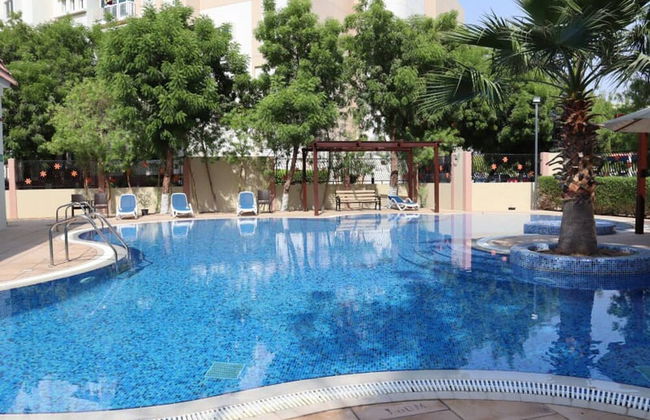 Stunning Studio With Balcony And Free Parking - Photo 10