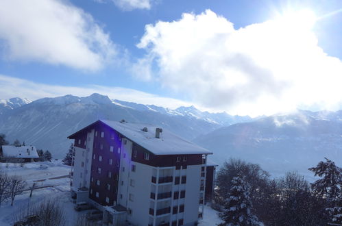 Foto 29 - Apartment mit 1 Schlafzimmer in Crans-Montana mit blick auf die berge