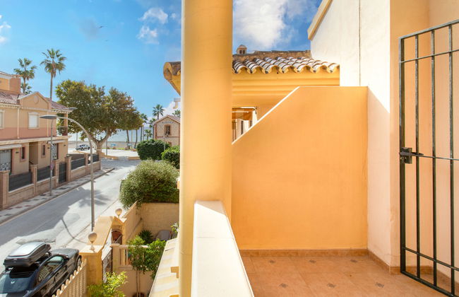 Casa de 4 quartos em Rincón de la Victoria com piscina e jardim - Foto 5