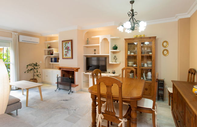 Casa de 4 quartos em Rincón de la Victoria com piscina e jardim - Foto 7