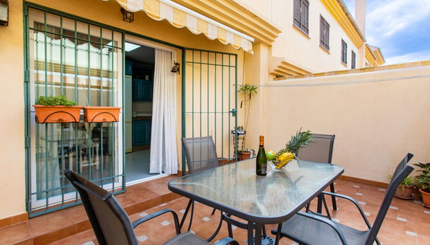 Casa de 4 quartos em Rincón de la Victoria com piscina e jardim - Foto 3